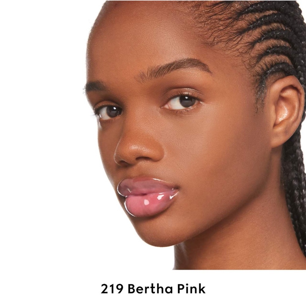 Gucci Hydrating Plumping Lip Gloss - Bertha Pink - Picture 6 of 8